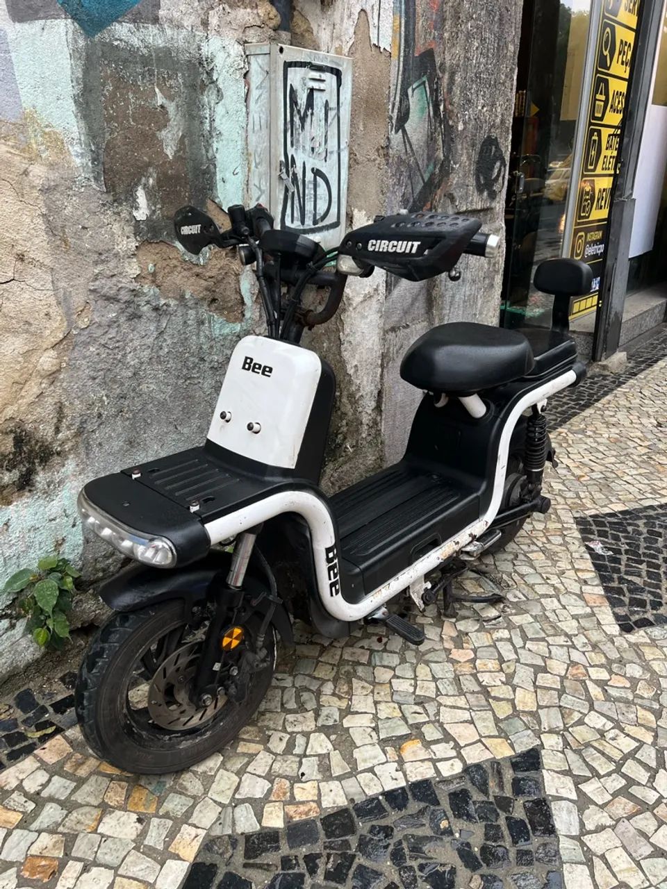 Bee U1 Scooter elétrica 