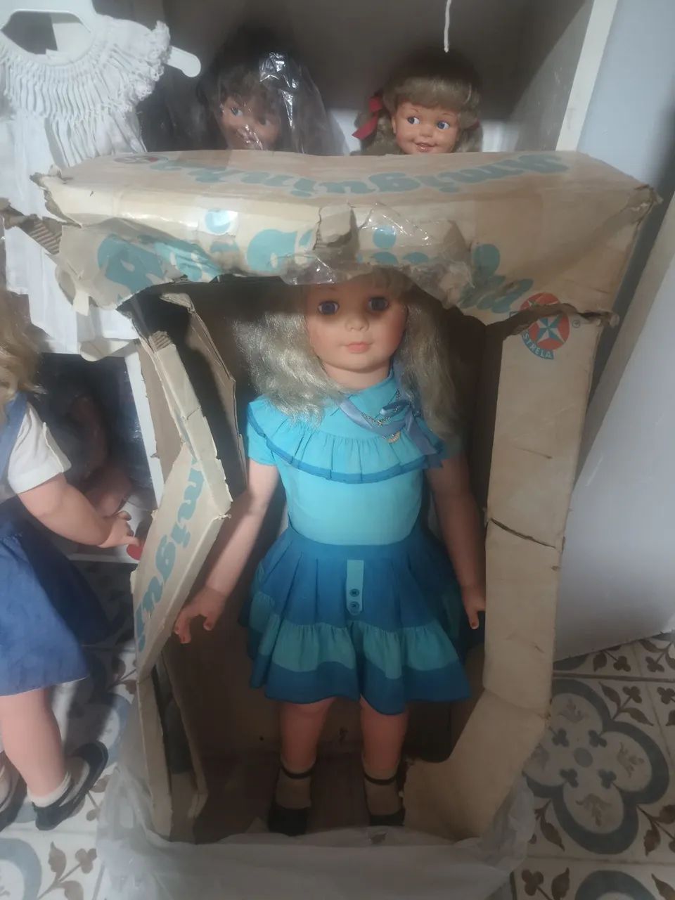 Boneca Amiguinha antiga na caixa