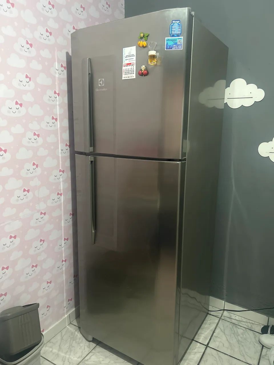 Vendo geladeira inox 