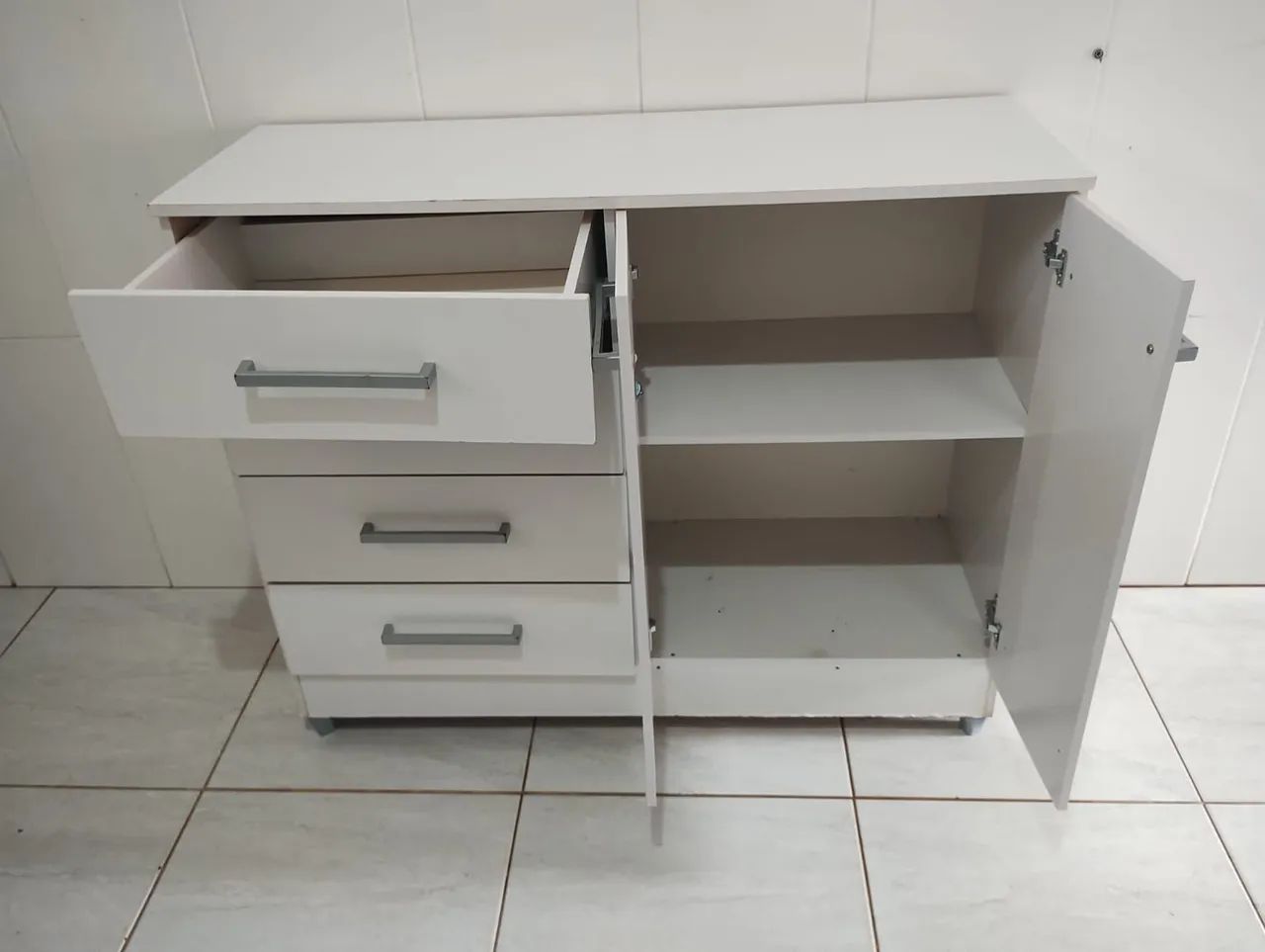 Rack e duas comodas - Foto 5