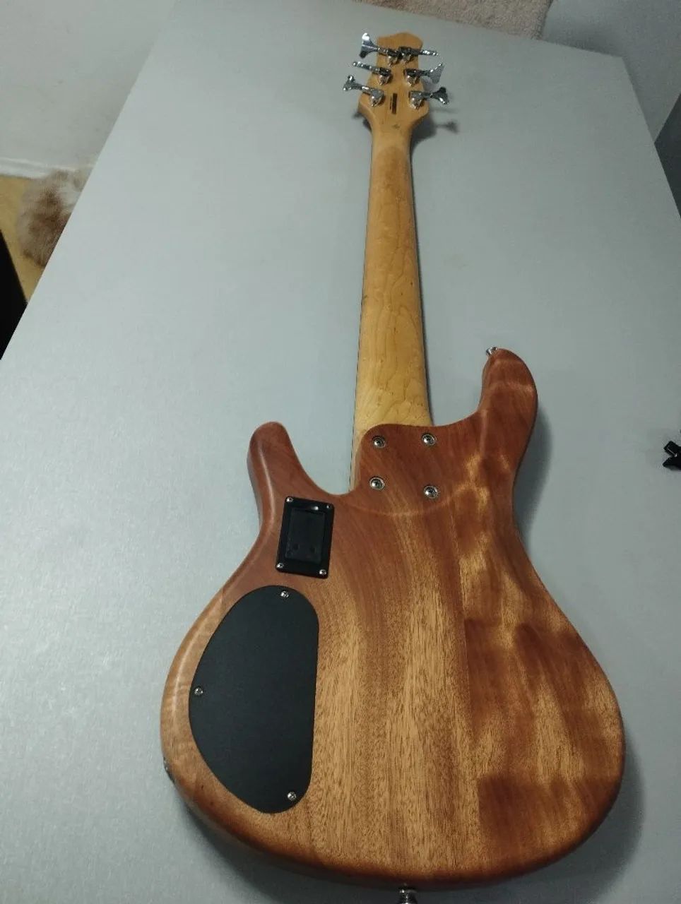 Contra Baixo Tagima 6 Cordas