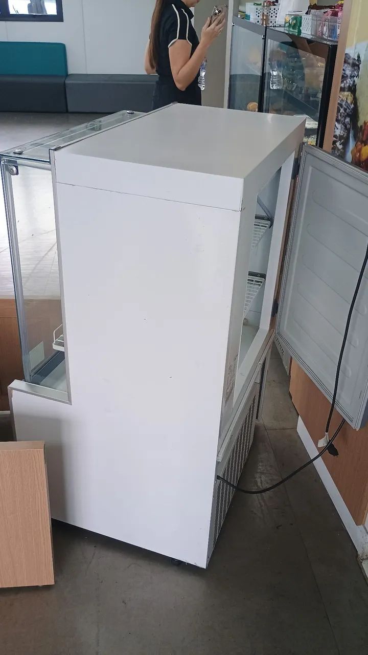 Vitrine refrigerada 