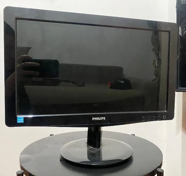 MONITOR  Philips da série 166V com tecnologia LED.