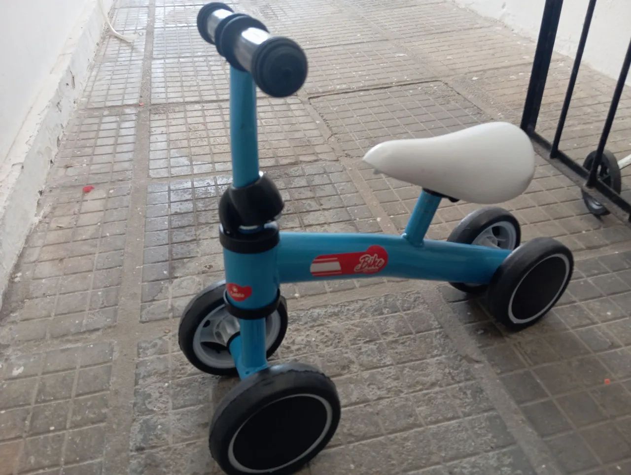 Bicicleta de equilíbrio  - Foto 3