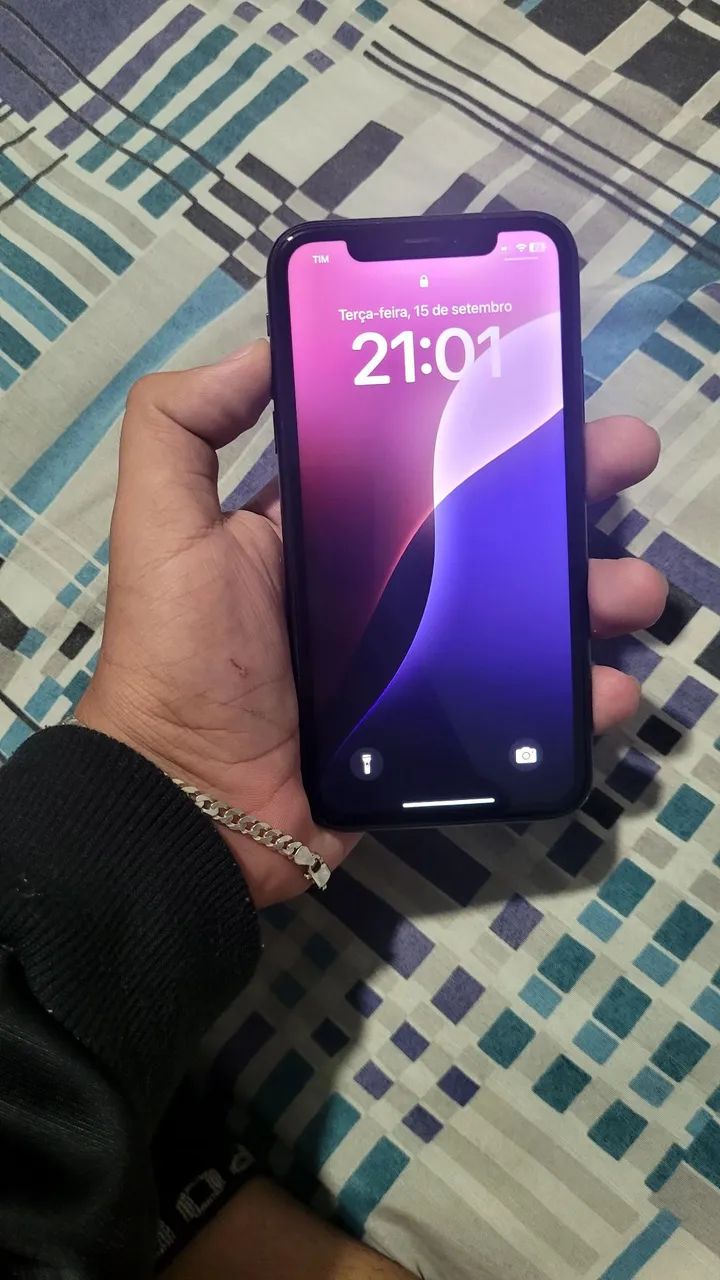 iPhone XR - Original e com Face ID funcionando! - Foto 2