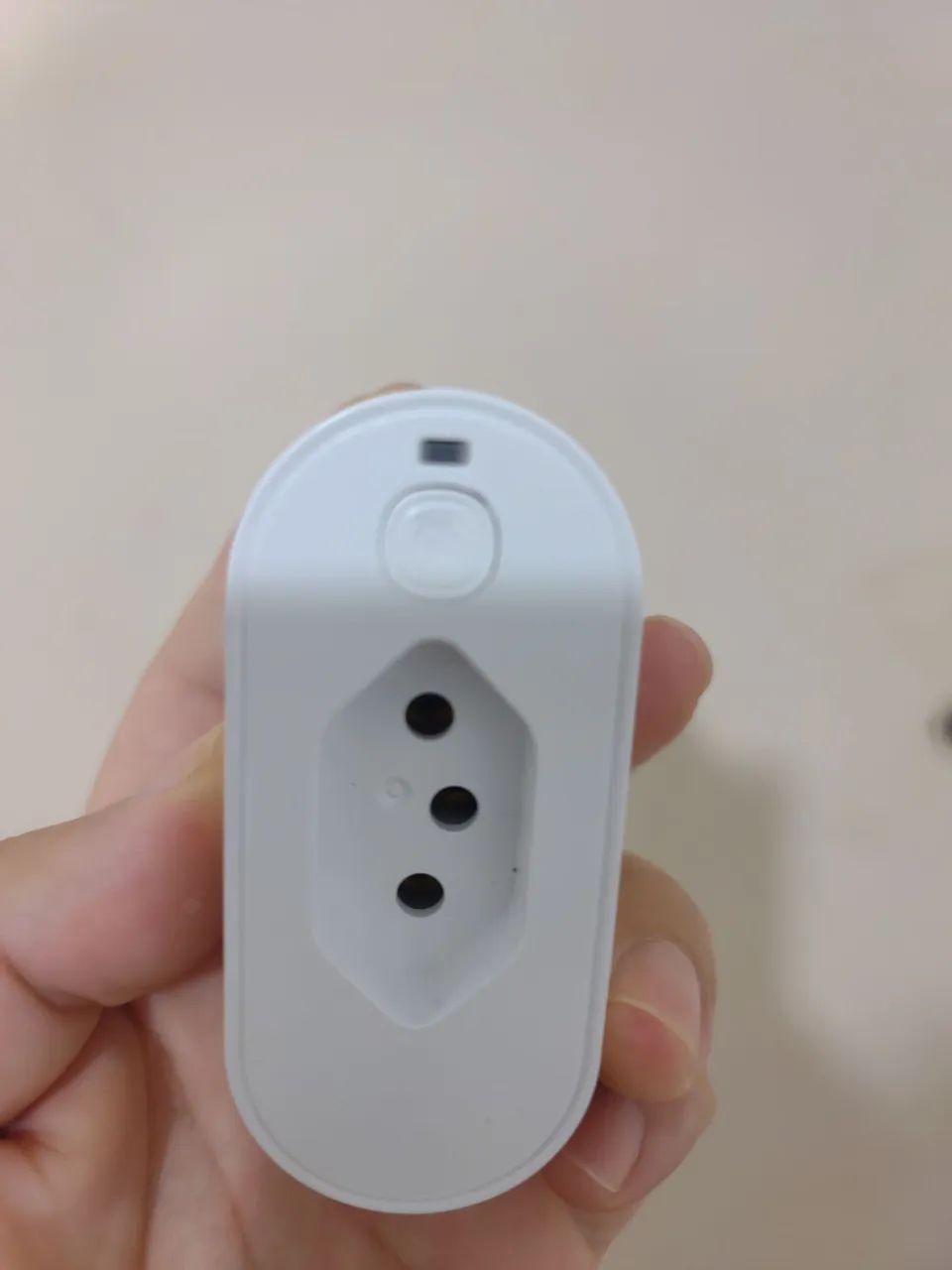 Tomada smart 16A e 3 pinos
