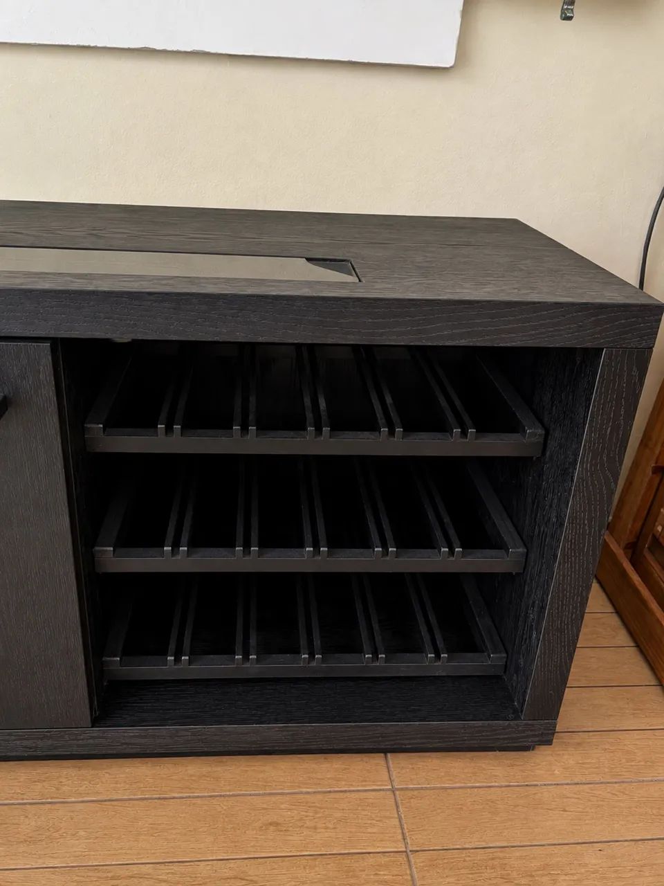 Rack para TV de Madeira - preto  - Foto 3