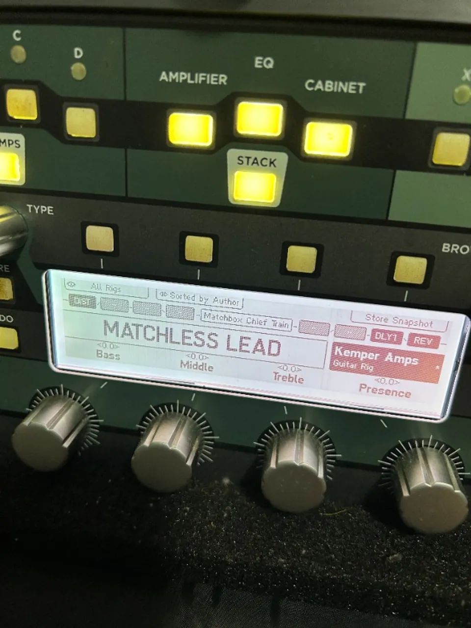 Kemper Profiler Rack 744 Perfis - Foto 5