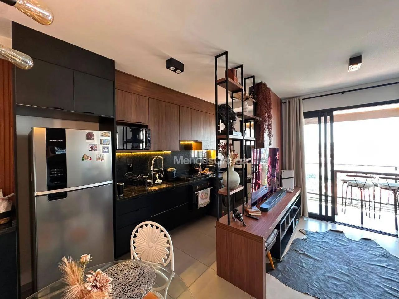 Apartamento mobiliado no ed. Kennedy