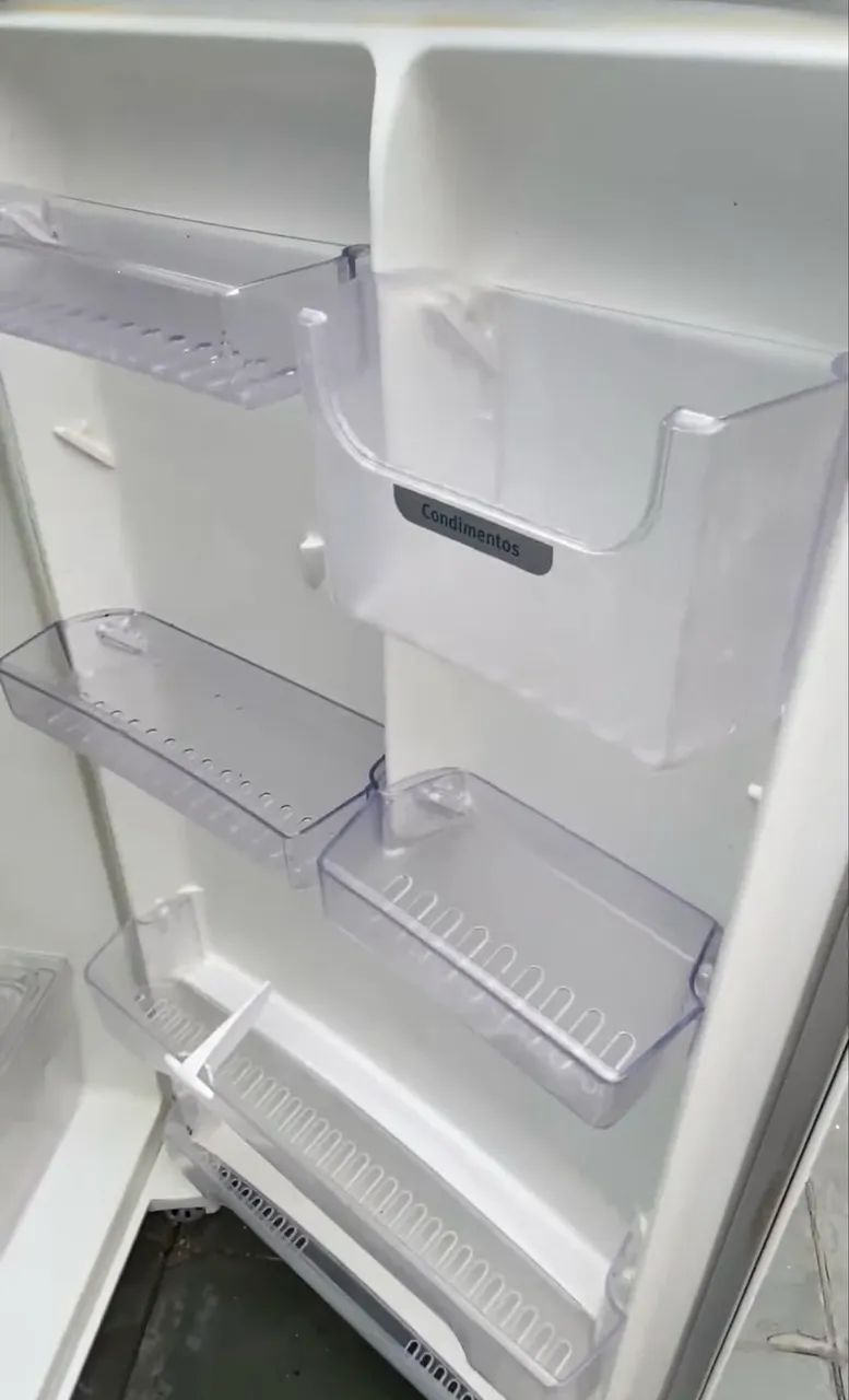 Vendo geladeira Electrolux  - Foto 2