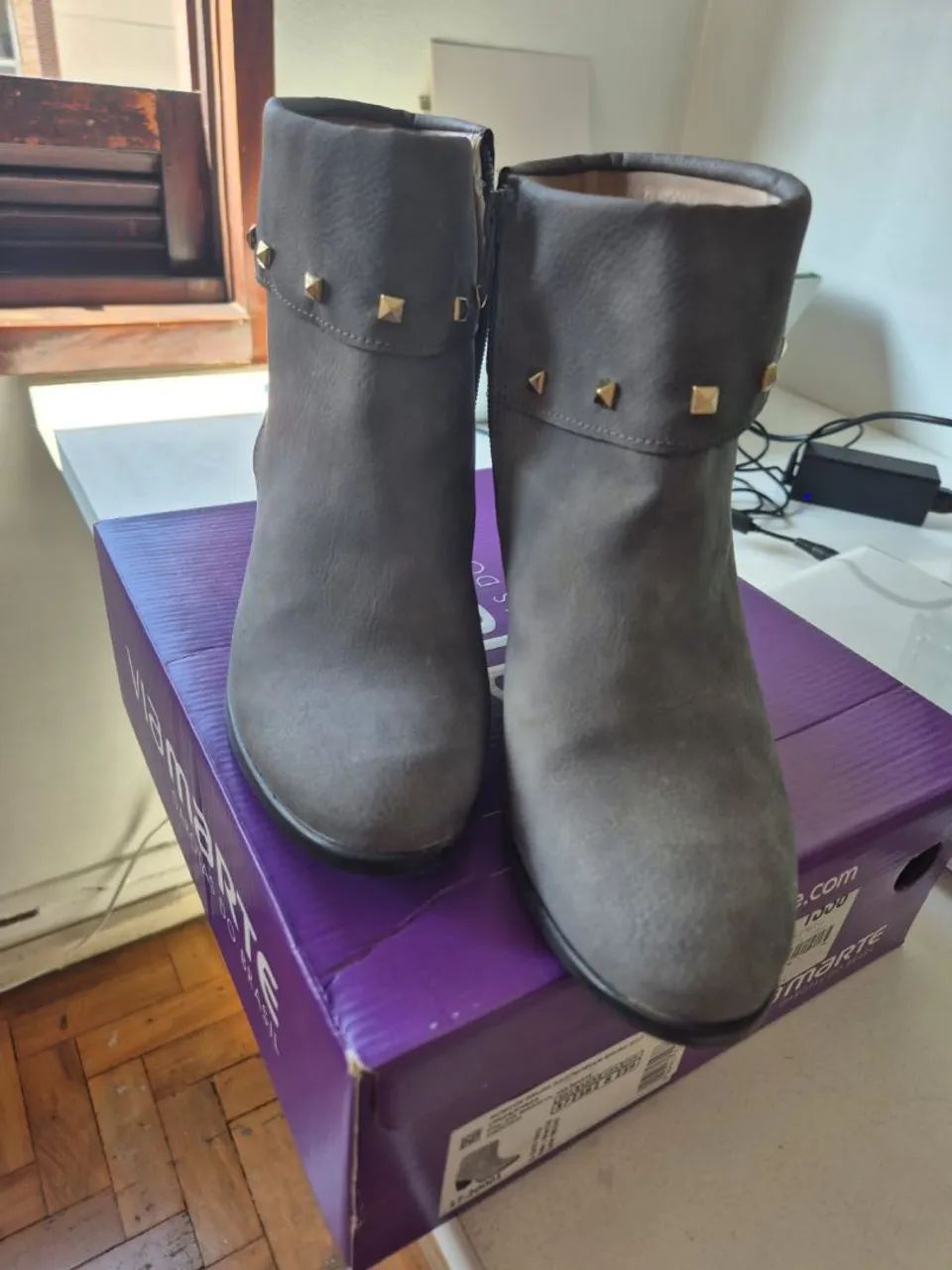 Bota viamarte cinza  - Foto 2