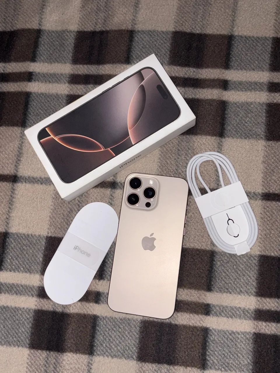 iPhone 16 Pro Max