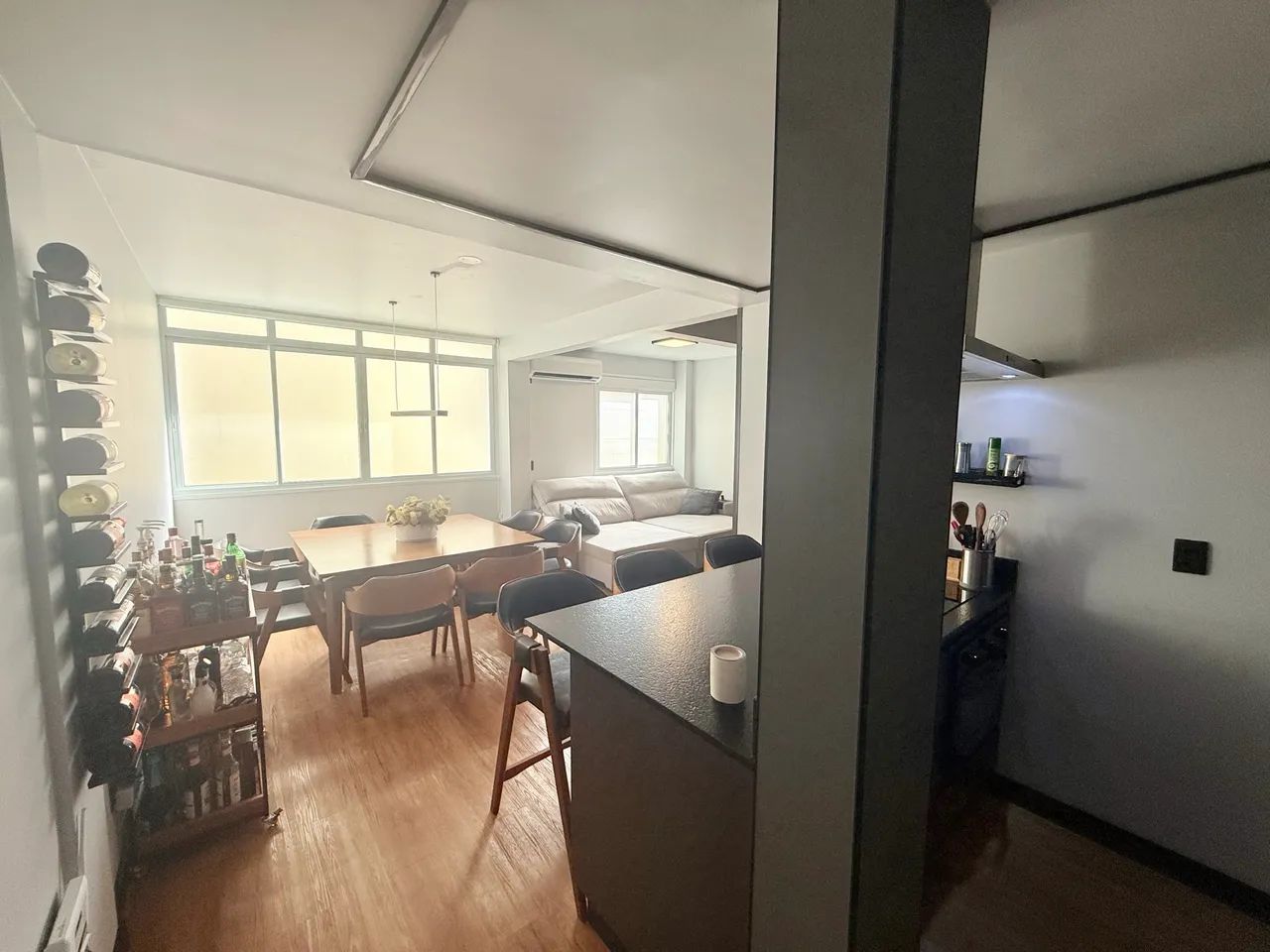 Apartamento 100% Reformado | 2 Dormitórios com Suíte | Reversível para 3 Dormitórios - Foto 4