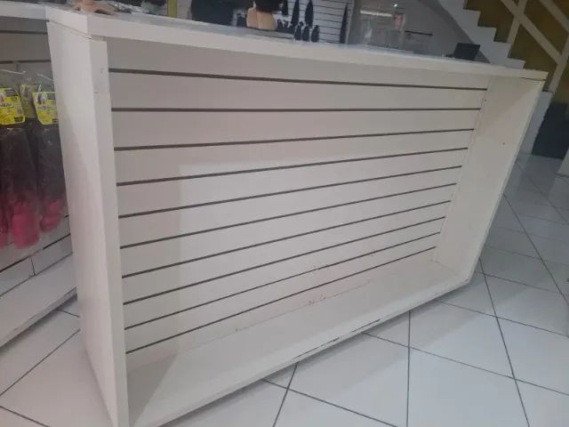 Balcão expositor para loja