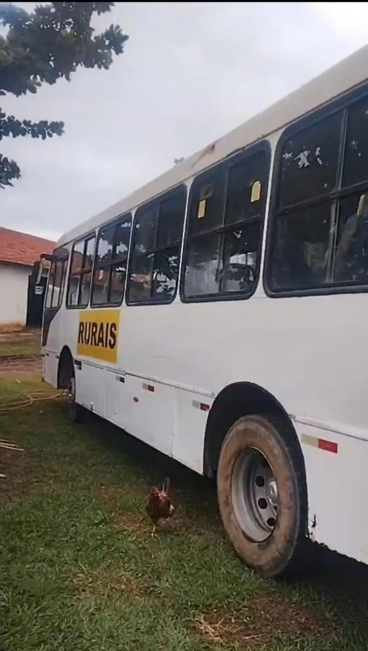  Ônibus Rural MERCEDES-BENZ  - Foto 3