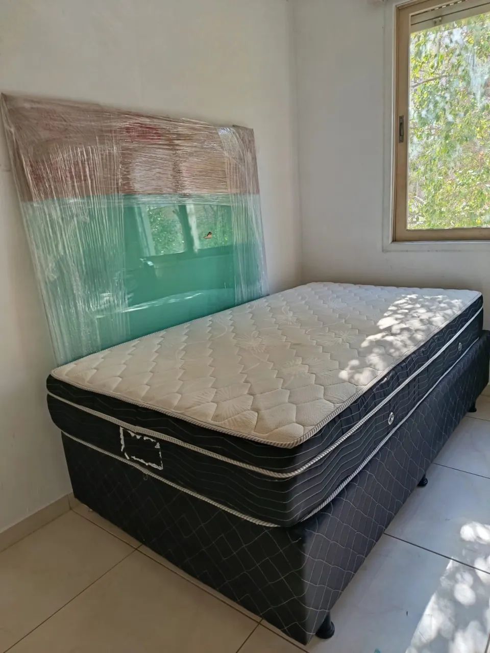 Vende-se cama solteirão em perfeito estado  - Foto 2