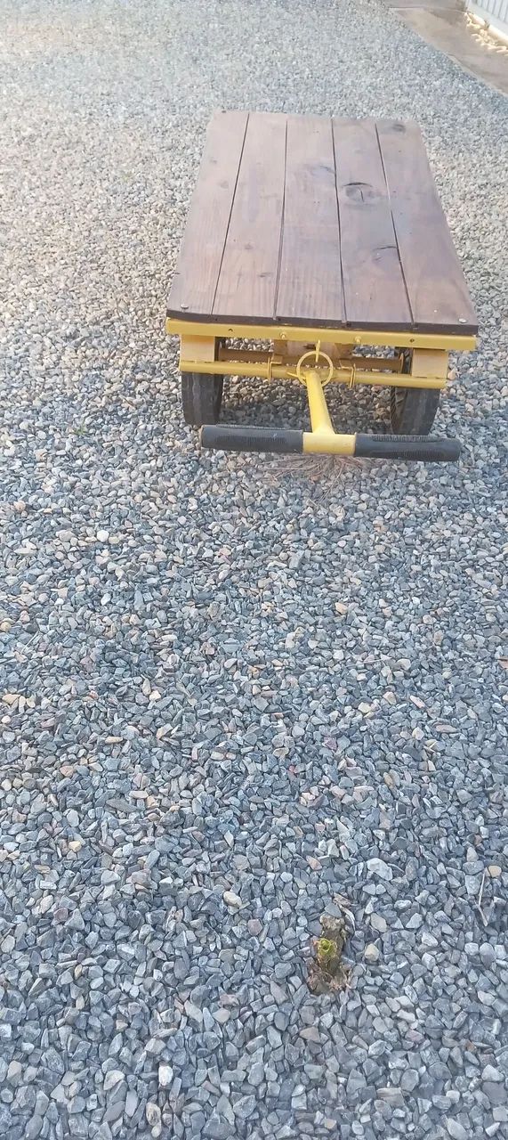 Um carrinho  plataforma  para cargas para 300 kilos  - Foto 5
