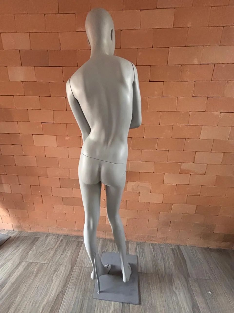 Manequim usado em fibra - Foto 4
