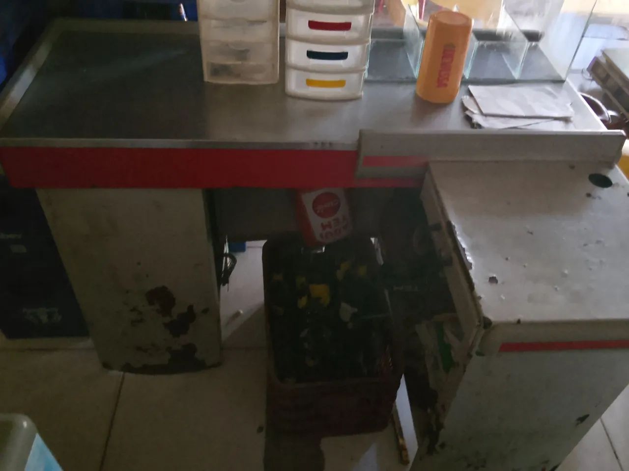 Balcão checkout caixa supermercado 