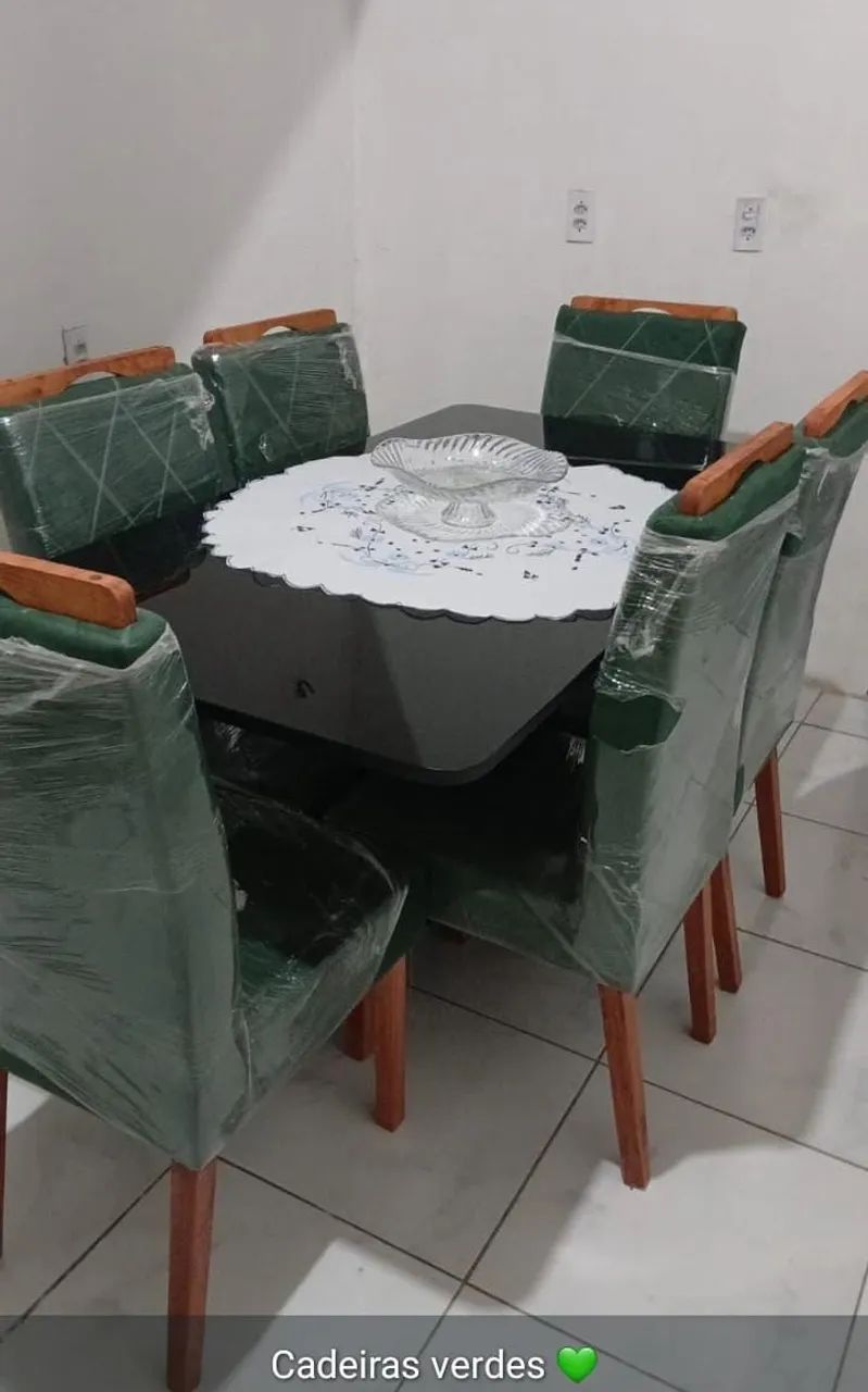 Conjunto de mesa de Jantar entrega e montagem incluso.