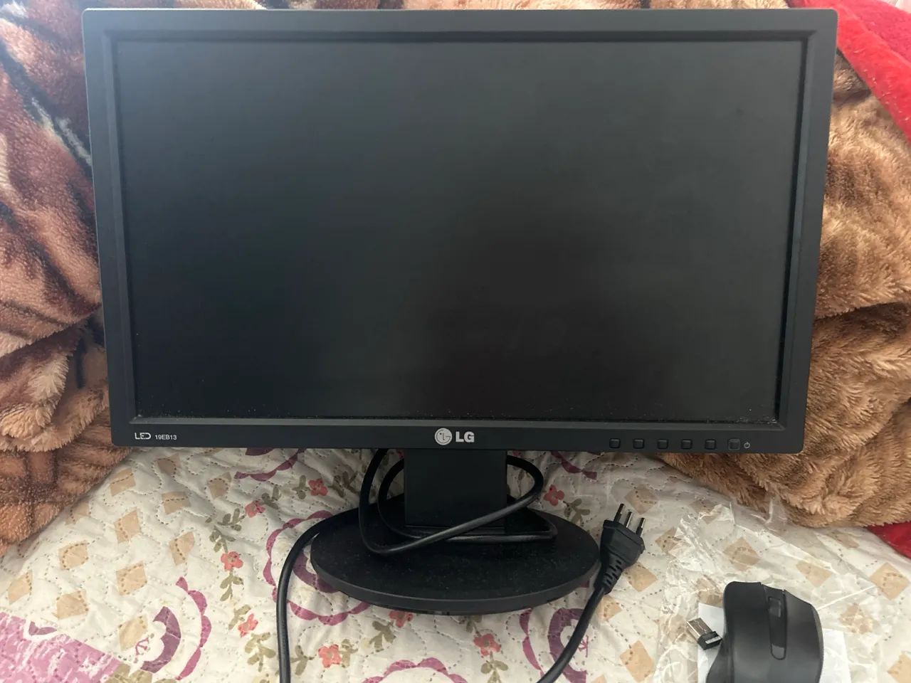 Monitor e mouse 