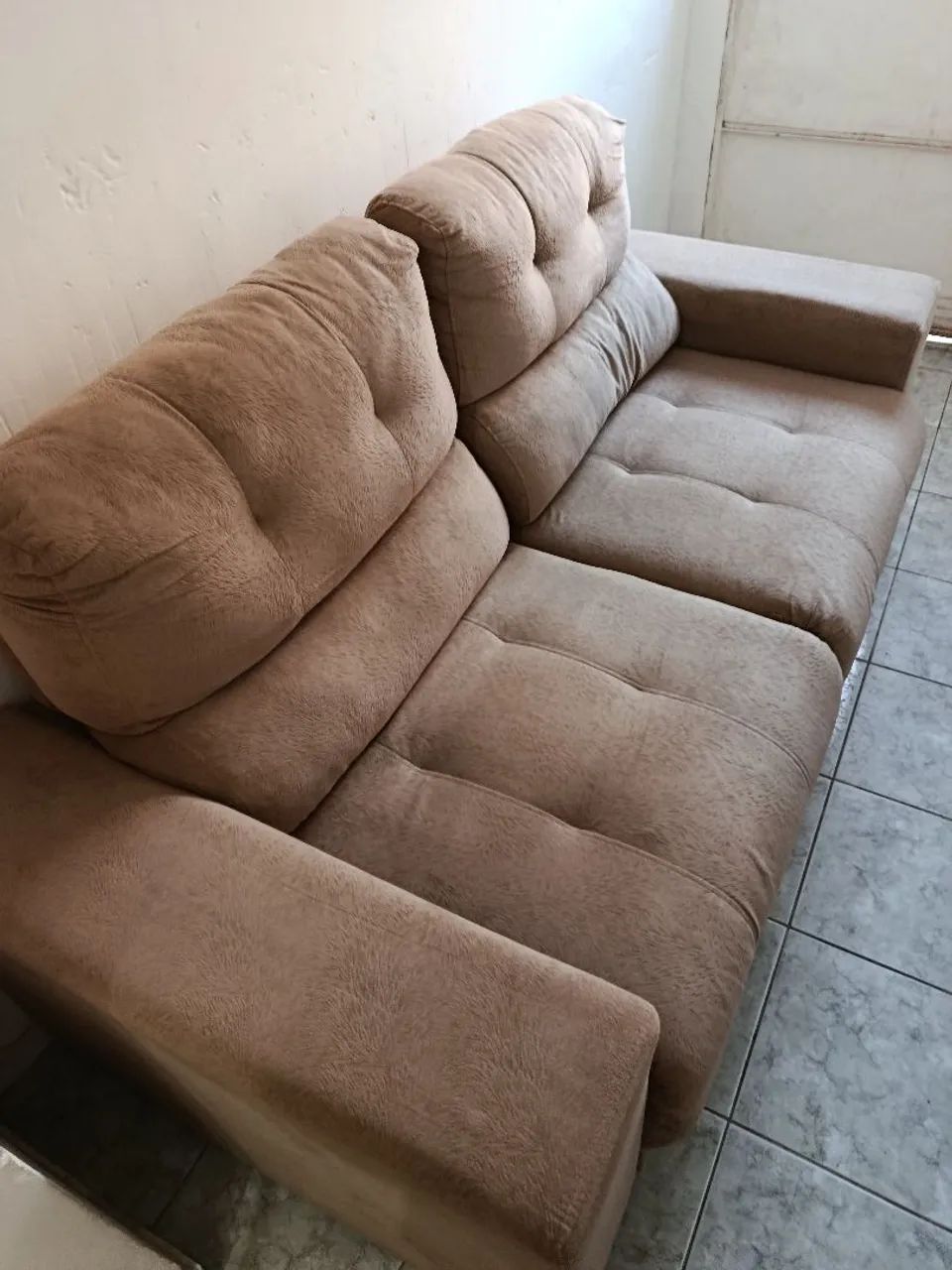 Sofá Retrátil e Reclinável 