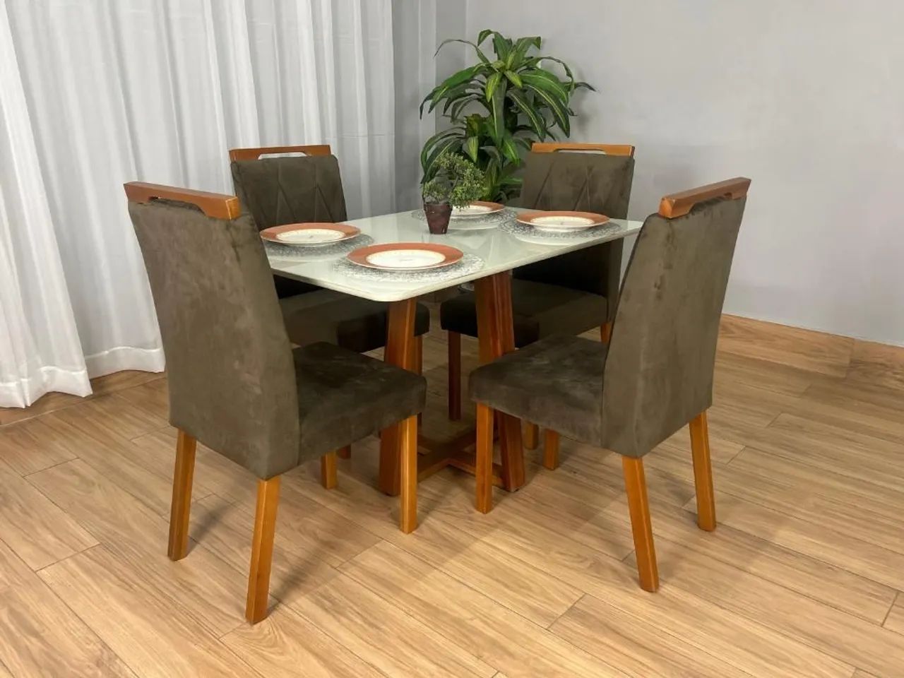 Mesa de Jantar 120x80 com 4 Lugares Veludo Marrom  - Foto 3