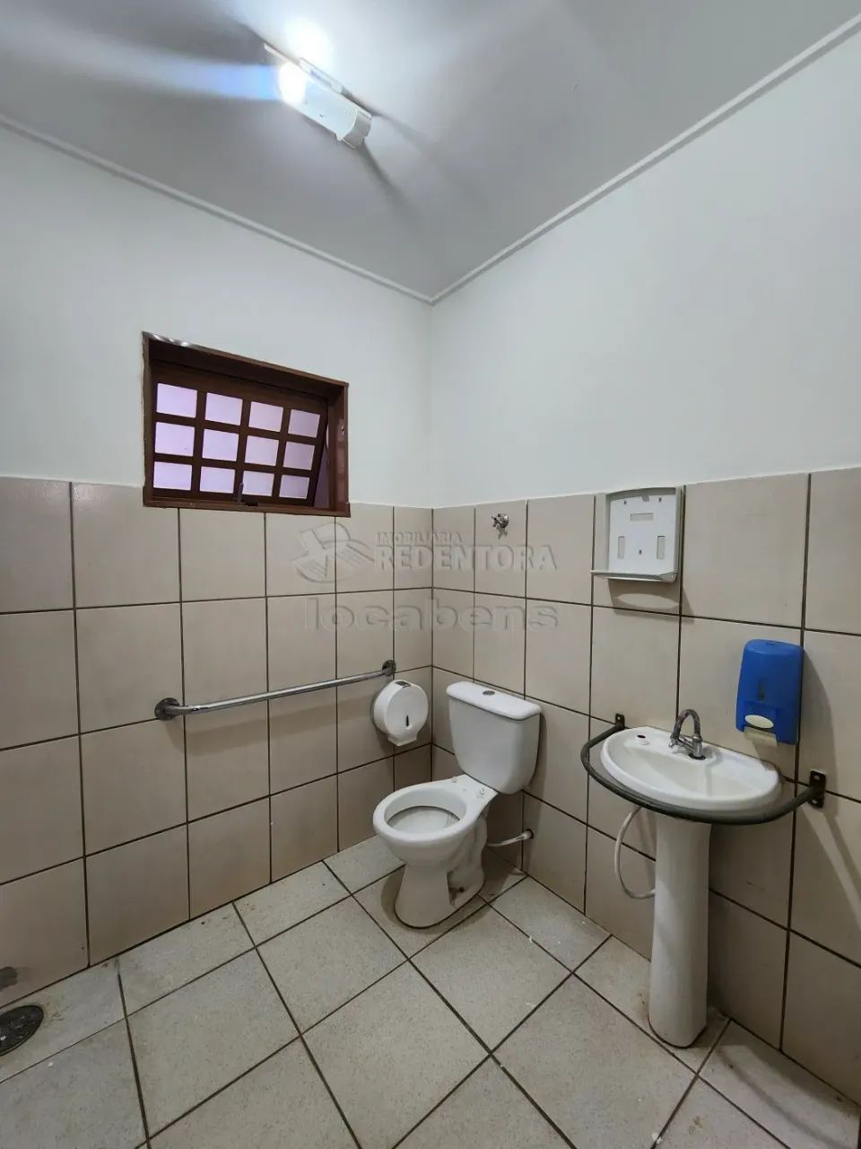Salão Comercial Com Banheiro Com Acessibilidade. - Foto 4