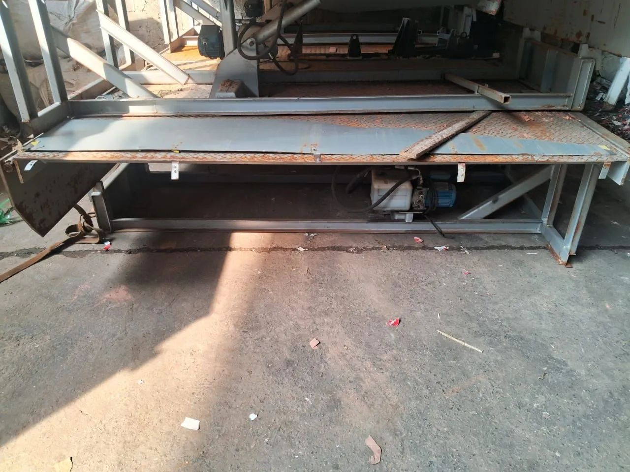 Plataforma elevatória hidraulica  - Foto 2
