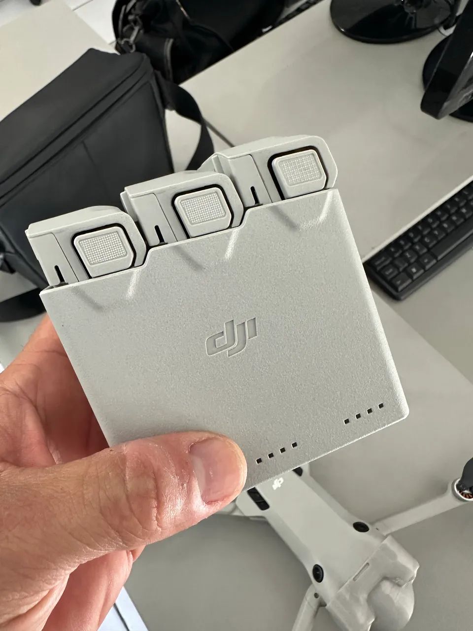 Drone Dji mini pro 4 fly more  - Foto 2