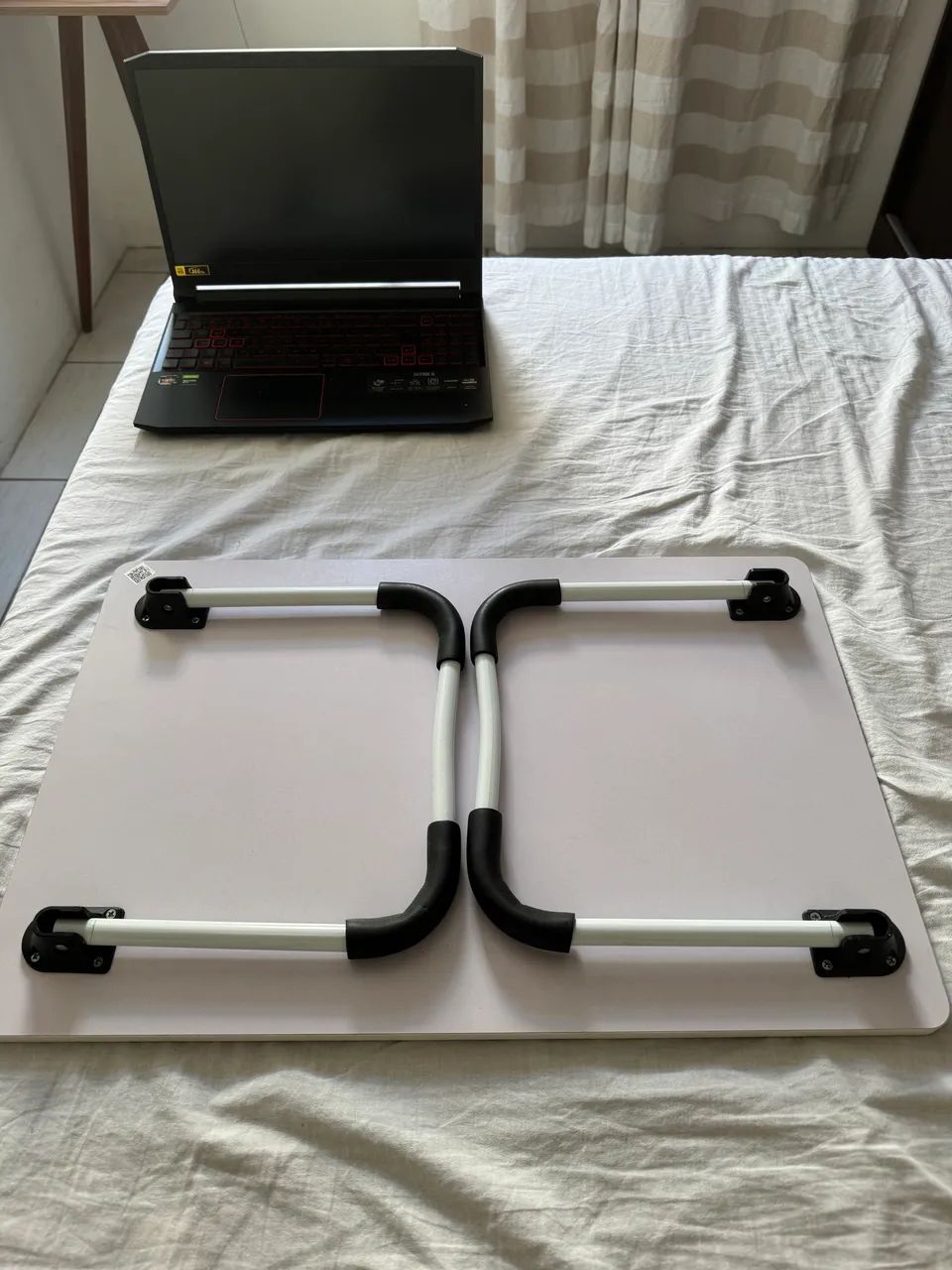 Mesa Dobrável Multilaser AC343 - Tampo em MDF e Pés em Alumínio - Foto 4