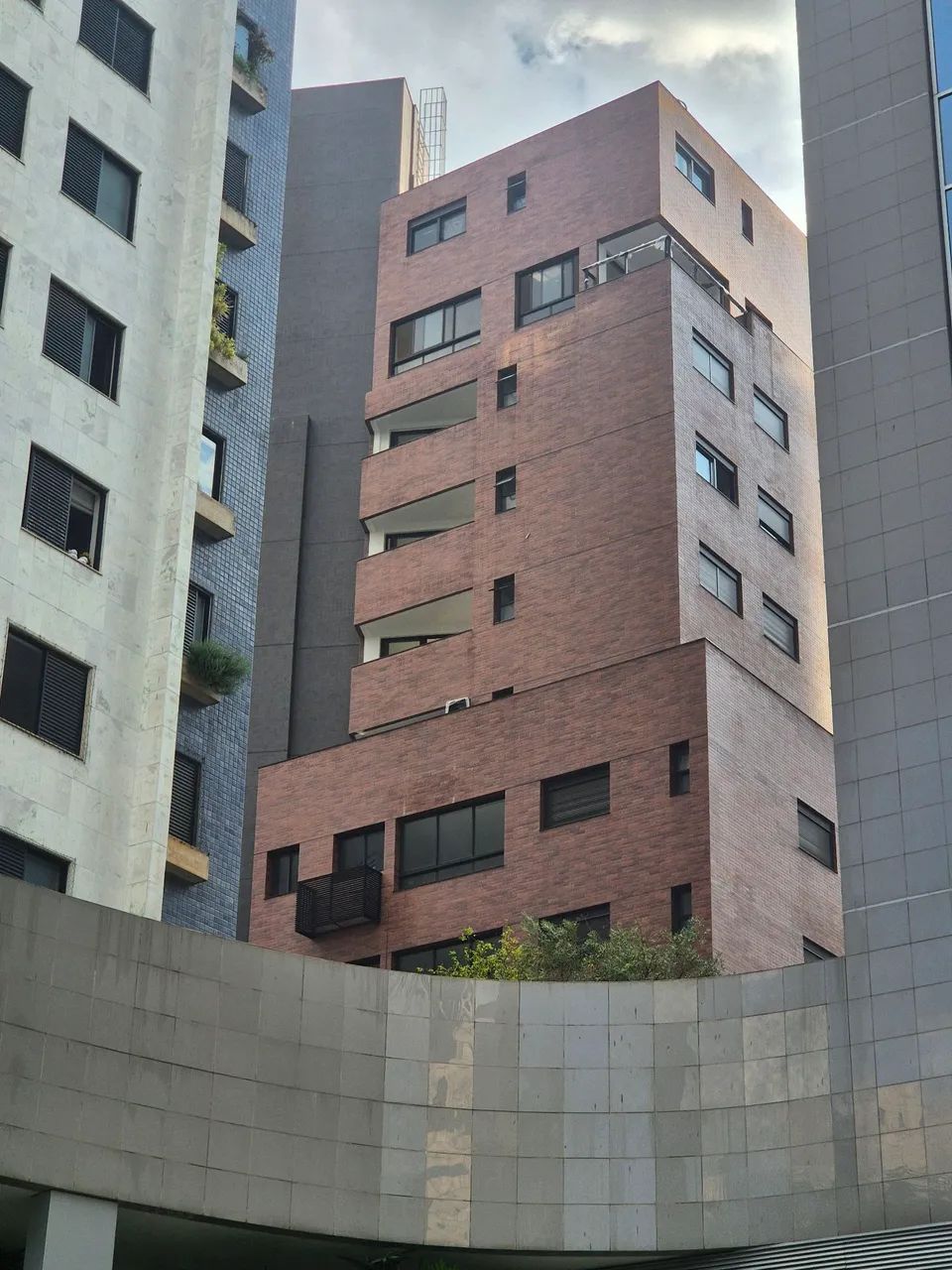 Apto 3 quartos - Lourdes