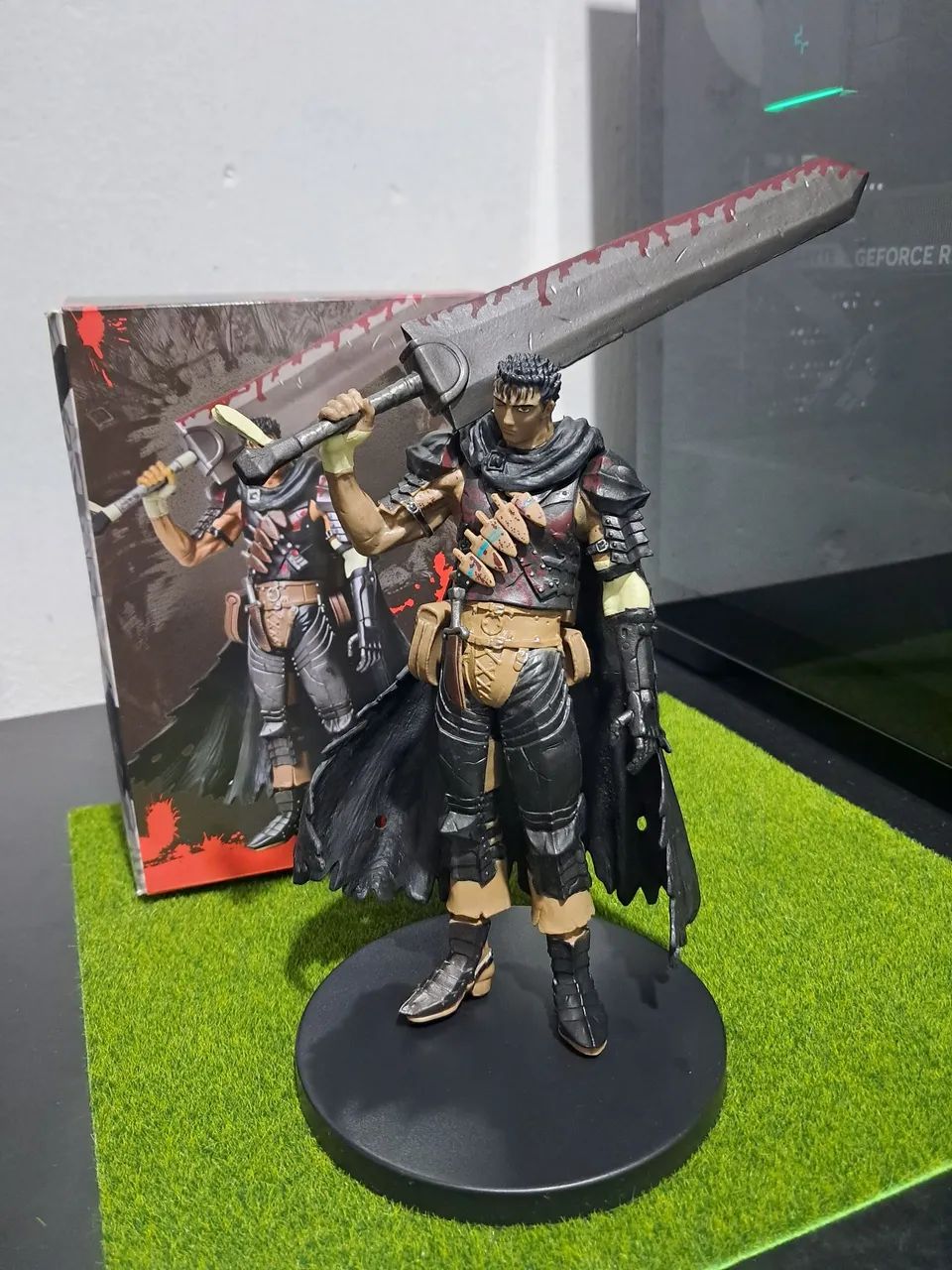 Action Figure Berserk - Guts 22cm - Foto 2