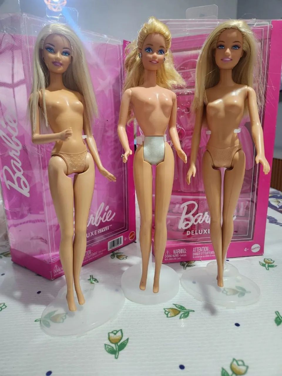 Lote de Barbies antigas ( com avarias)