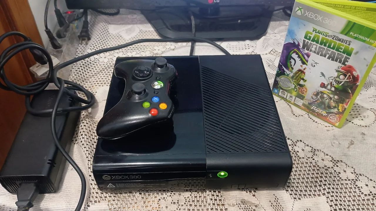 Xbox 360 Super Slim E Bloqueado Completo  - Foto 3
