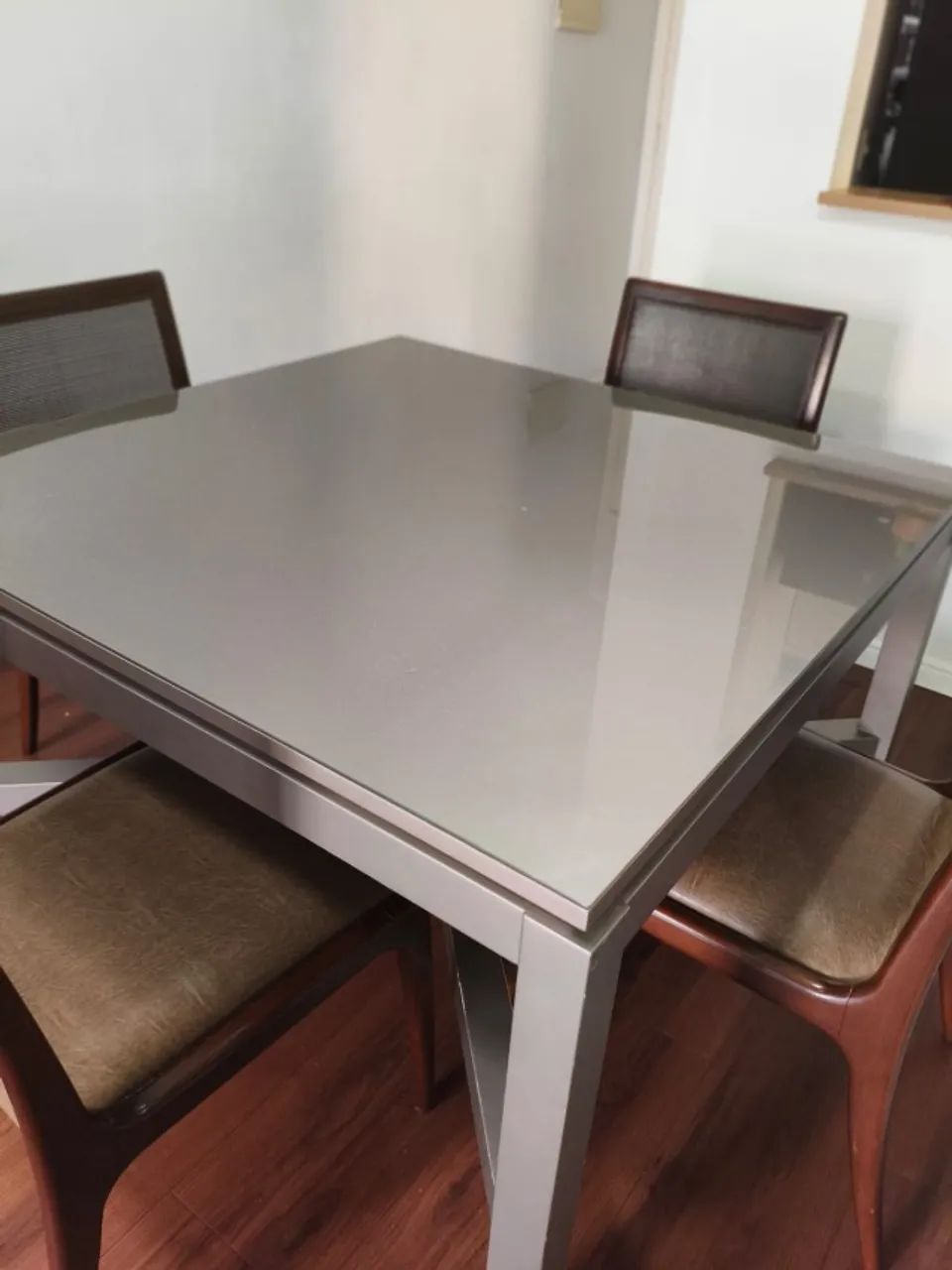 Mesa de Jantar 4 lugares quadrada Marca Breton - Foto 2