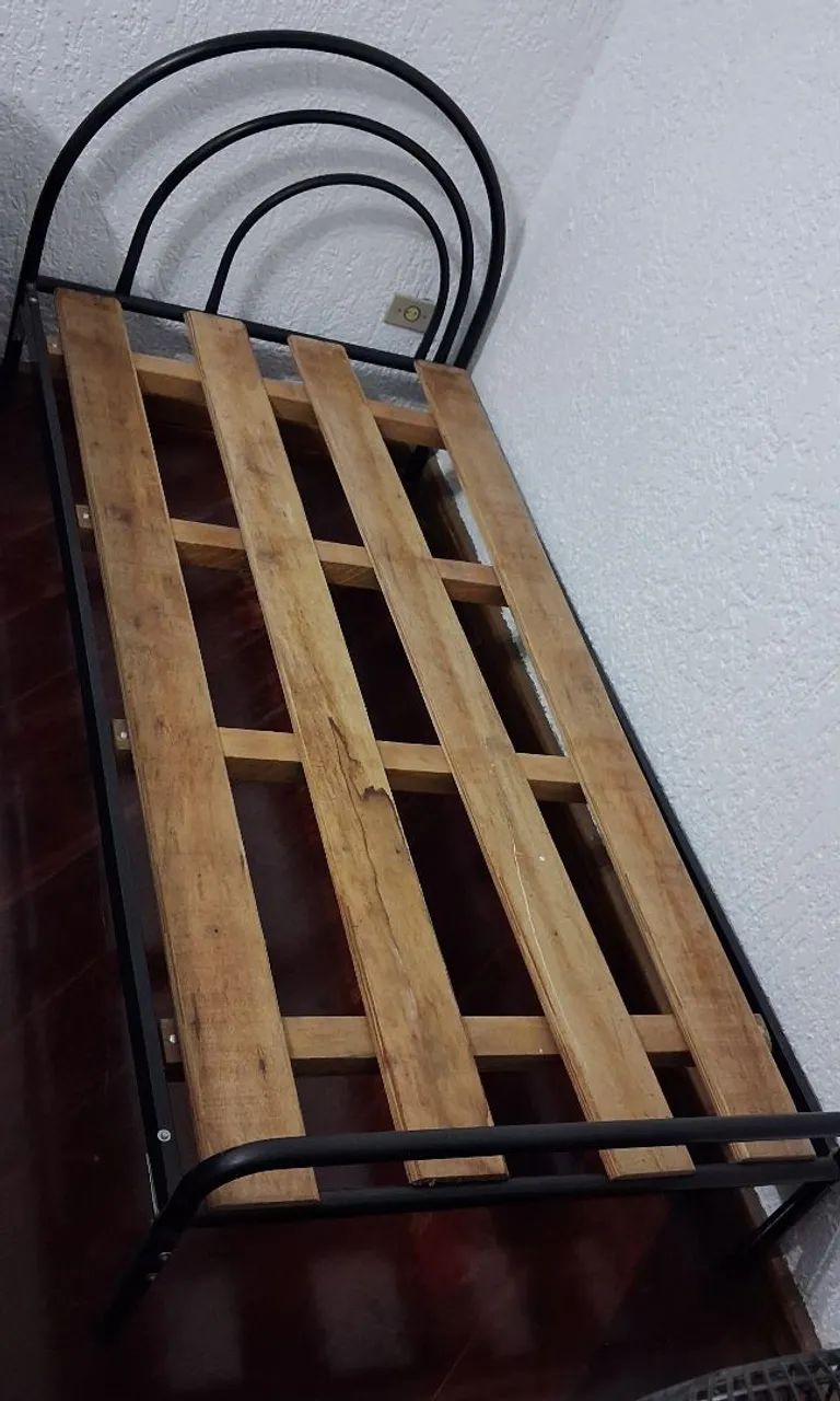 CAMA SOLTEIRO DE FERRO  - Foto 2