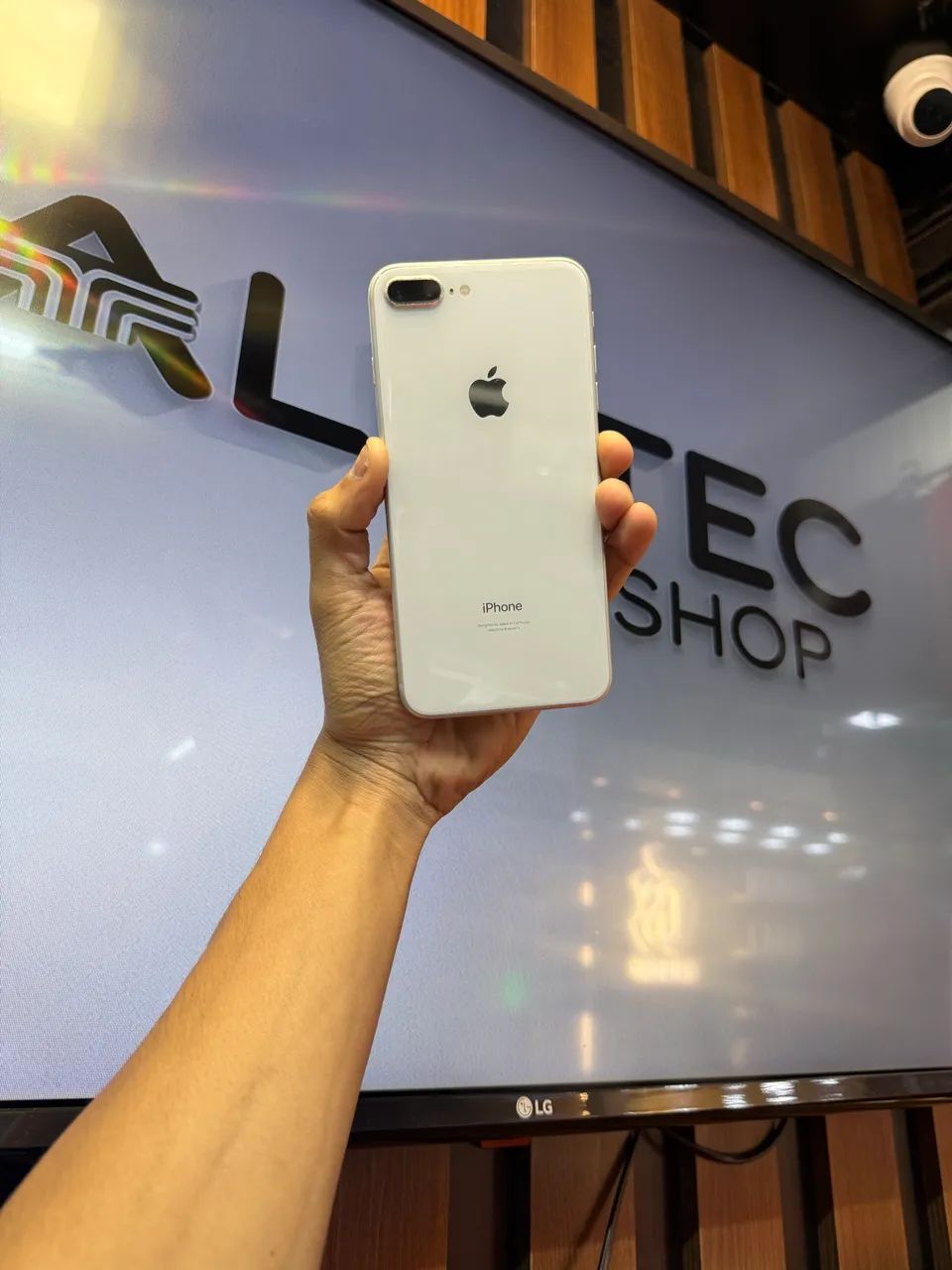 IPHONE 8 PLUS 64GB (SEMI-NOVO) - Celulares e Smartphones - Zona