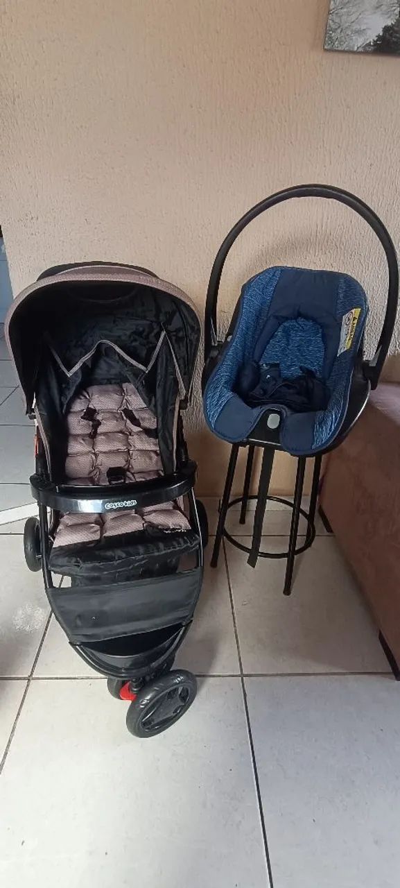 Carrinho de bebê passeio e para carro universal. - Foto 4