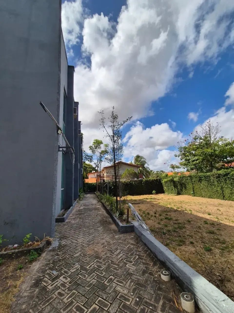 PRÉDIO COMERCIAL E TERRENO - Foto 4
