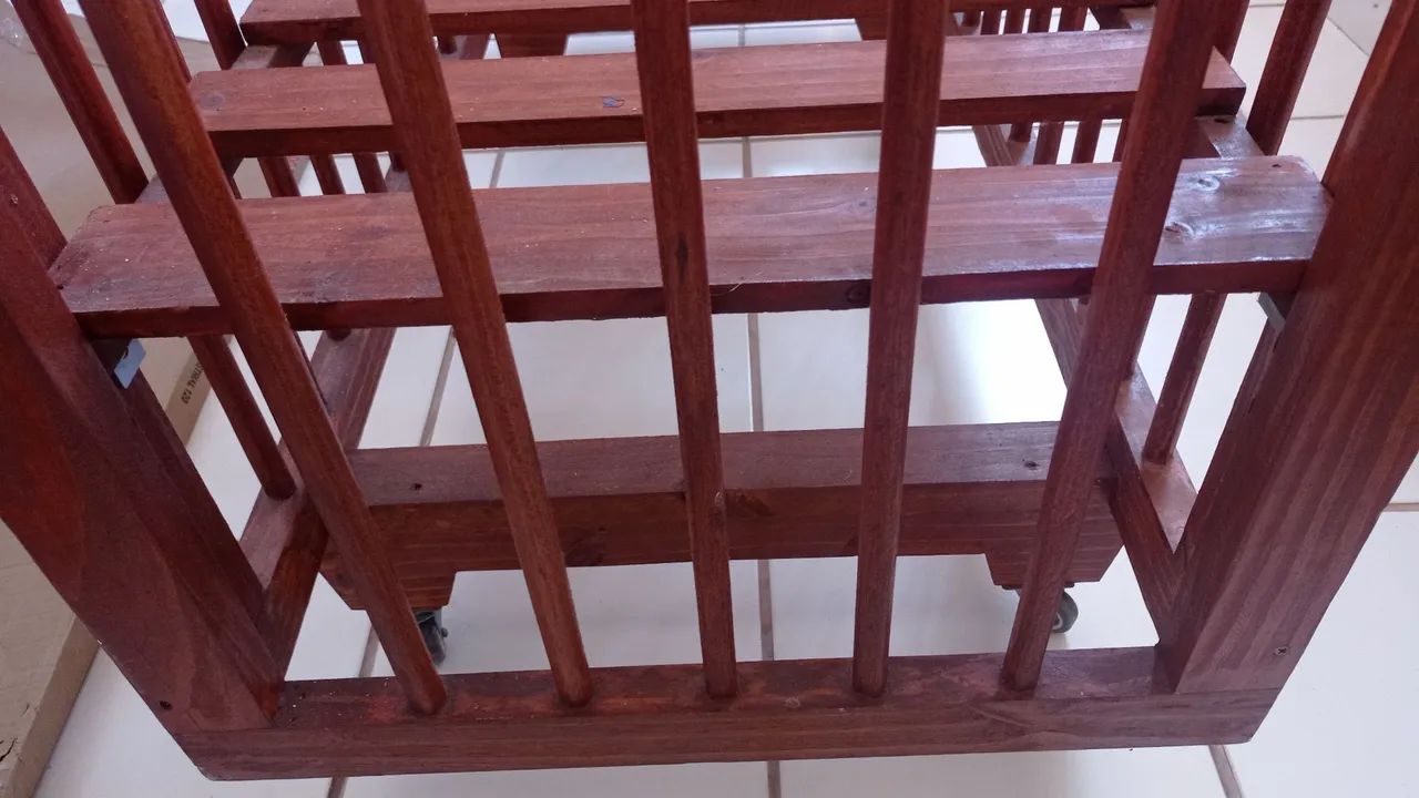 Berço feito a mão. Madeira.  - Foto 4