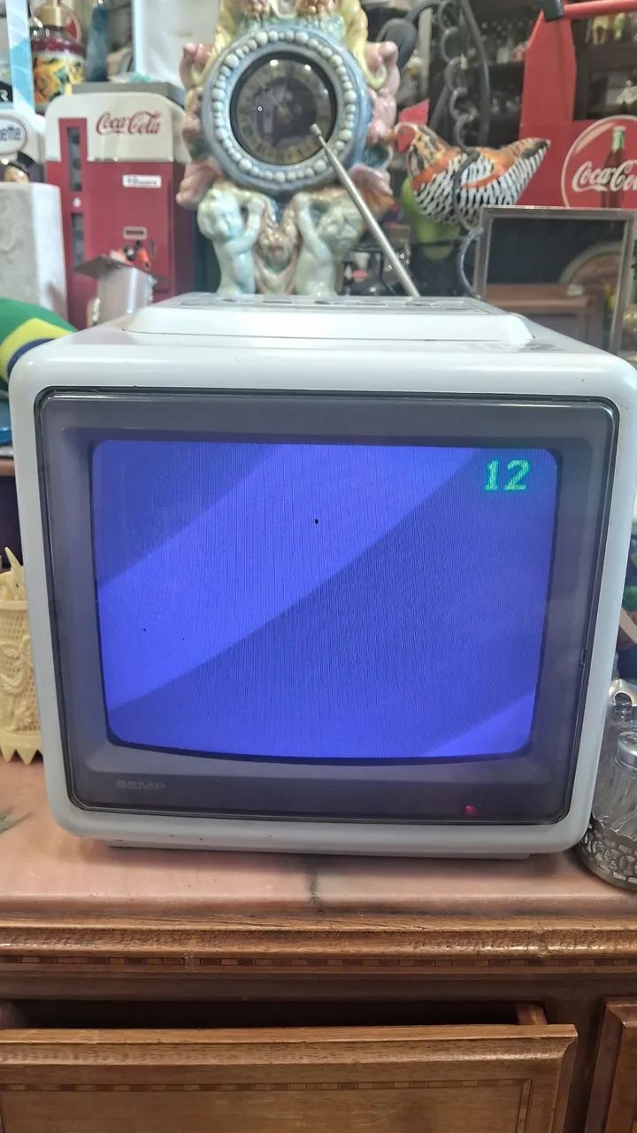 TV Semp Toshiba modelo 102, uma televisão portátil clássica com tela de 10 polegadas. - Foto 2
