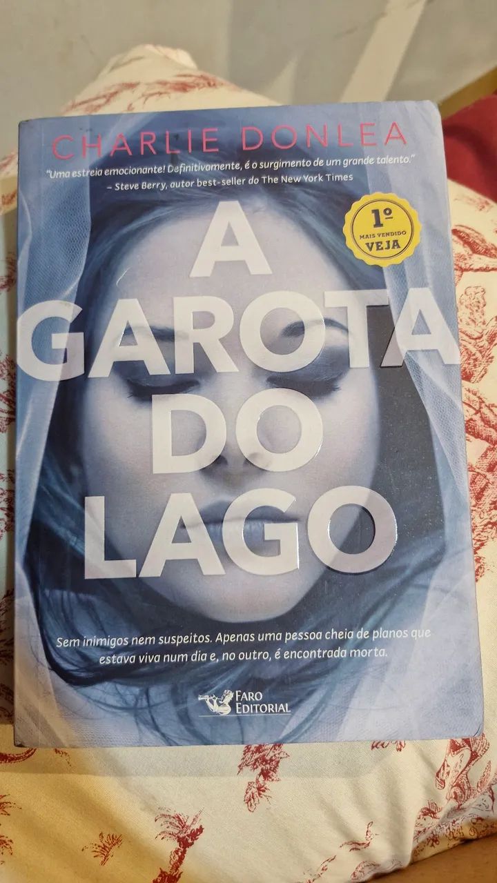 A garota do lago