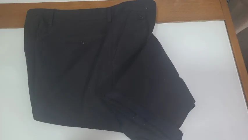 Calça preta social  da Zara  com botões para suspensório