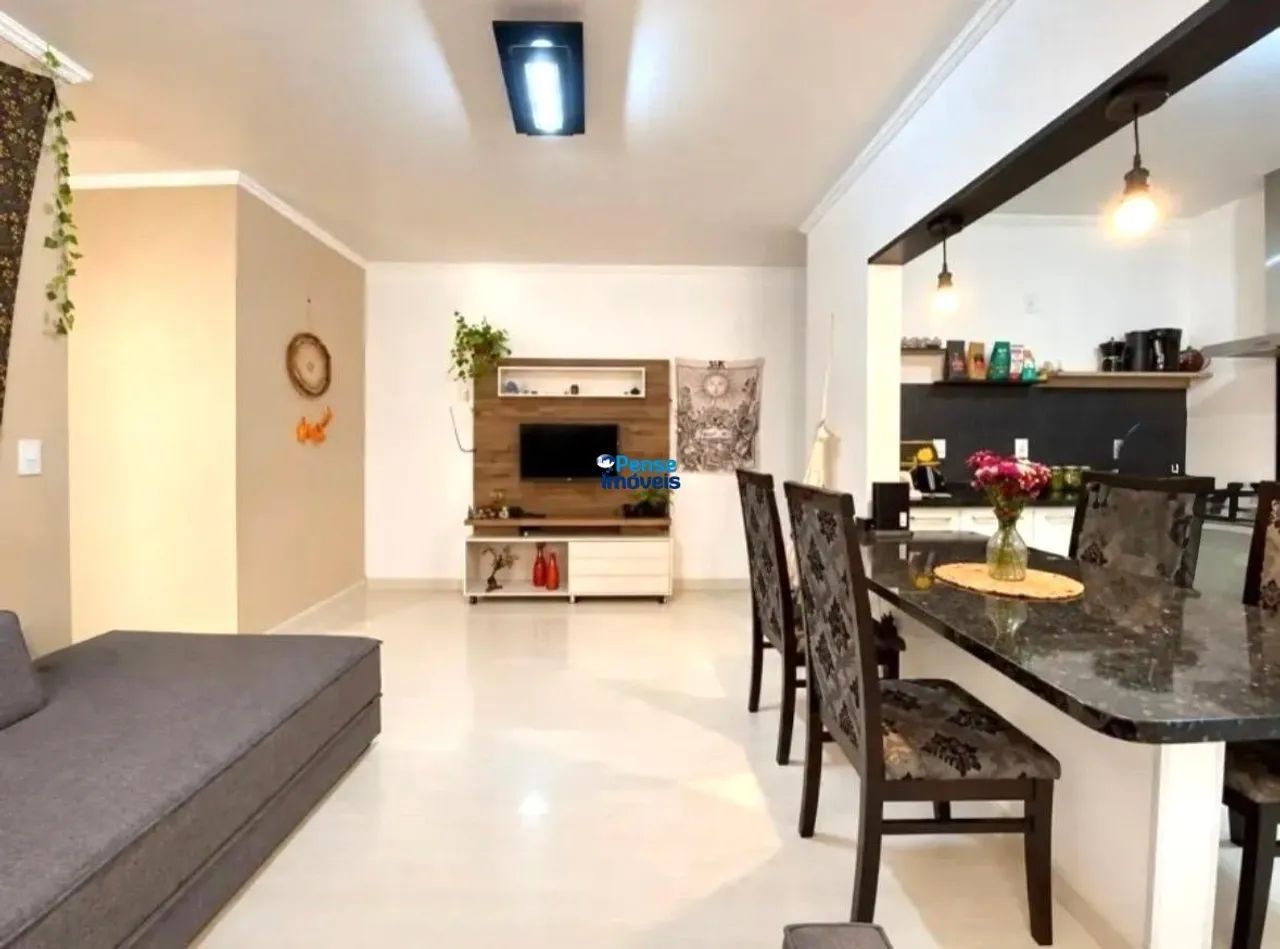 Apartamento à venda com 2 dormitórios na Trindade