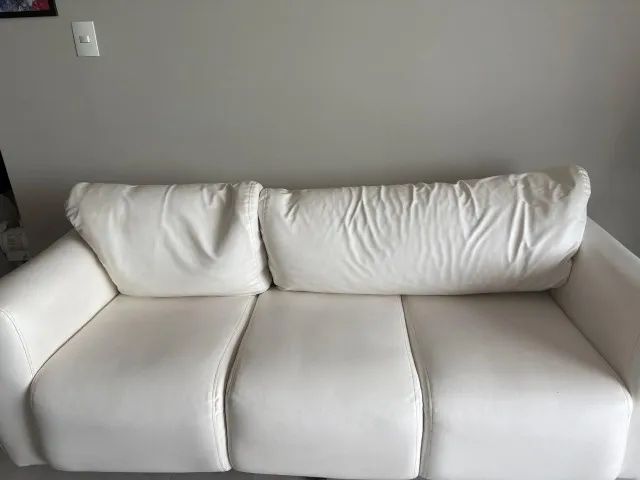 Sofá De Couro Branco 3 Lugares Confortável (Usado) - Foto 4