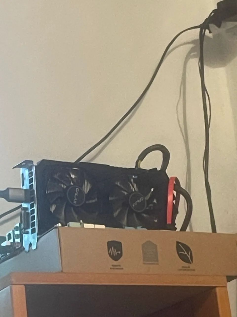 Troco GTX 1660 super mais memória da Kingston fury 