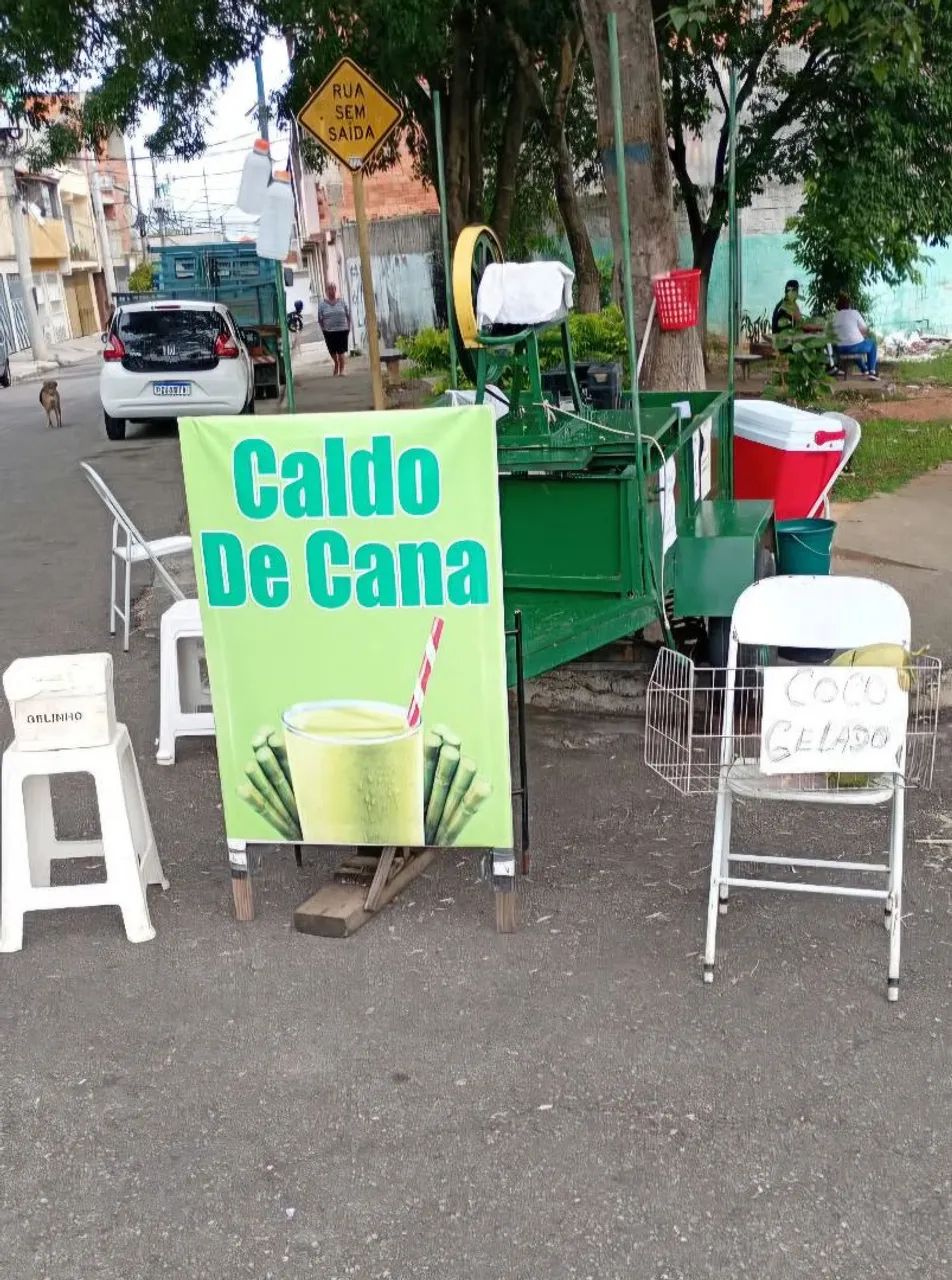 Carretinha Caldo de Cana com moenda e motor. Vendendo com dó. - Foto 3