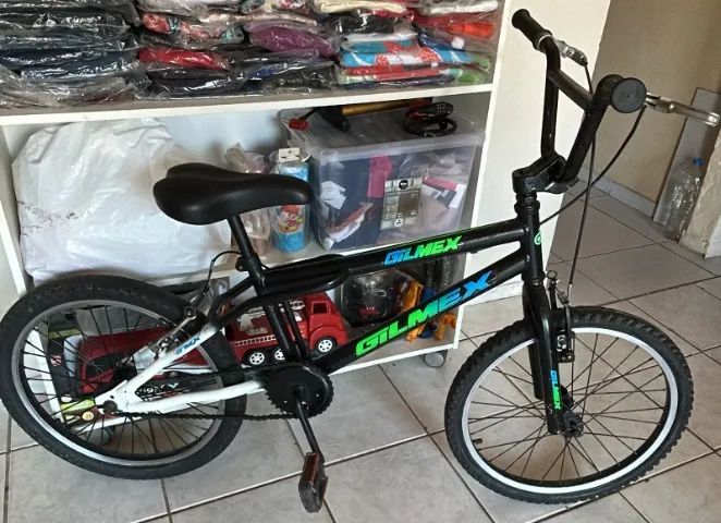 Bicicletinha aro 20 infantil semi nova - Foto 2