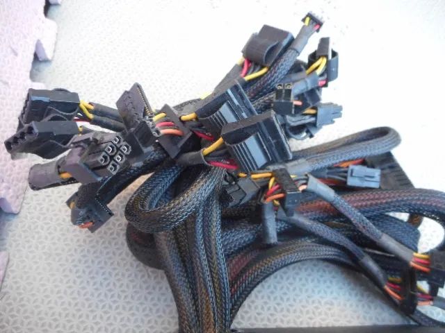 2 Fontes Corsair VS550 e CX750-PARA REPARO. - Foto 2